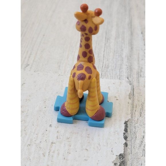 Disney Gabby giraffe Dr McStuffins toy figure - Picture 3 of 5